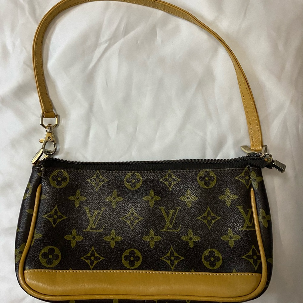 Lovely small purse
